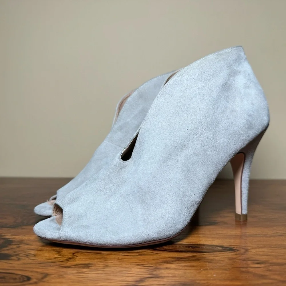 Halogen Grey Suede Leather Booties size 7 - Picture 4 of 13